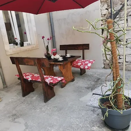 Studio Apartman Kristina * Pula